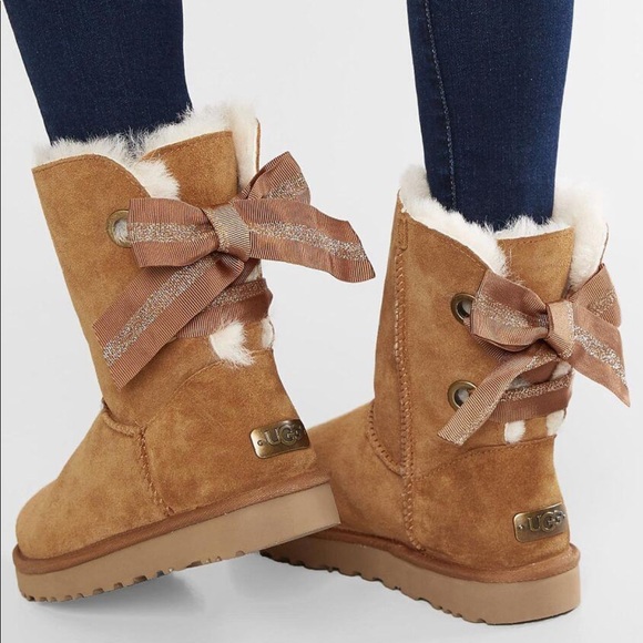 UGG Shoes - Ugg custom Bailey bow!